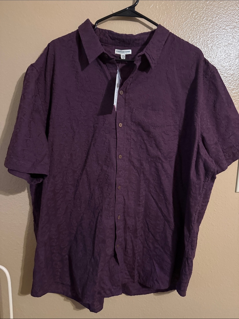 EARTHBOUND Men's Short-Sleeve Button-Down Shirt in Deep Plum